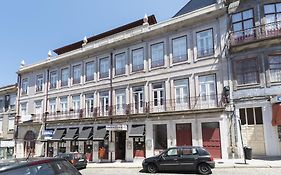 Lovelystay - Top Floor Balcony Apartment
